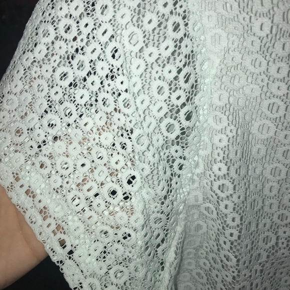 ANN TAYLOR Baby blue lace top - Picture 3 of 4